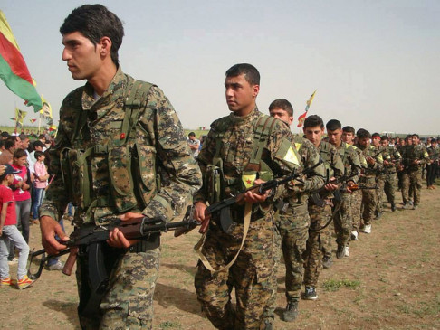 Guerriglieri YPG (foto da flickr @kurdishstruggle)