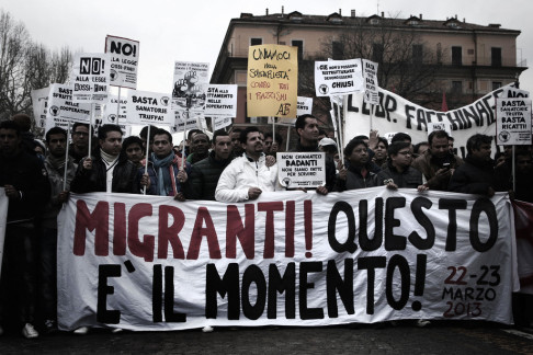 Corteo migranti (foto di Giulio Cicanese, repertorio Zic.it)