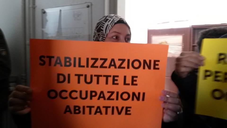 Occupazione anagrafe (foto fb Adl Cobas Emilia Romagna)