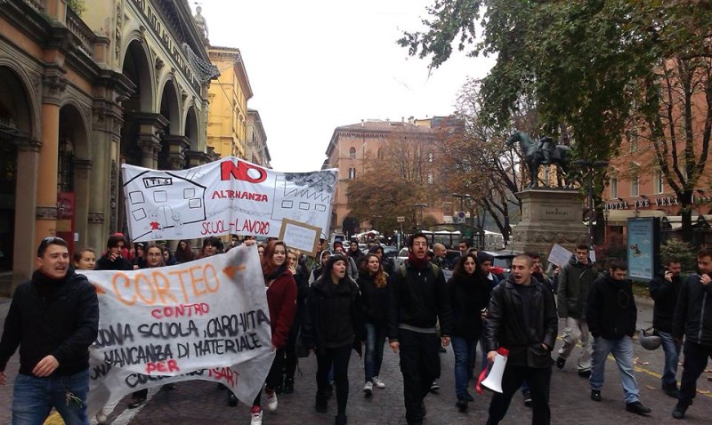 Studenti in piazza: “No alla Buona scuola” – Zic.it | Zeroincondott★